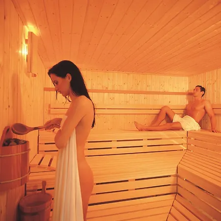 Metropol & Готель 4*