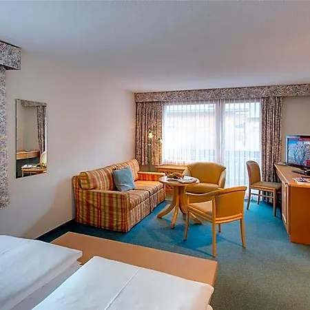 Metropol & Hotel 4*