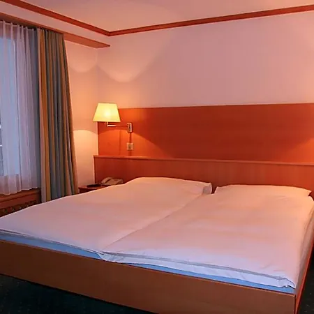 Metropol & Hotel