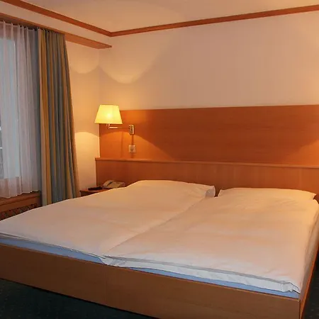 Hotell Metropol & 4*