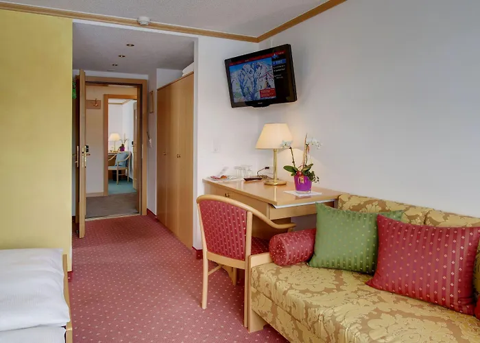 采尔马特大都会spa酒店 酒店 4*