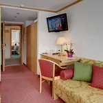 Metropol & Hotell 4*