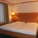 Hotell Metropol & 4*