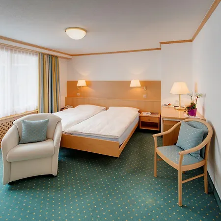 Metropol & 4*